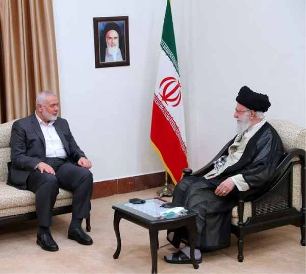 tehran will continue to support palestinian groups ali khamenei meets with haniyeh