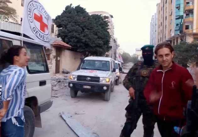 the strange story of an israeli recaptured after escape from hamas prison