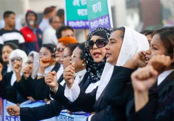 death of 5 opposition leaders during detention in bangladesh due to violence