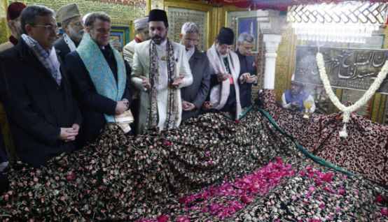 attendance of french president emmanuel macron at astana mahbub elahi hazrat nizamuddin auliya