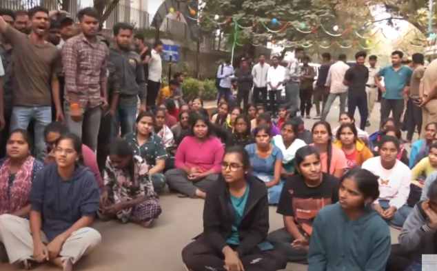 osmania university students protest against the administration