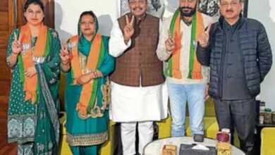 chandigarh mayor resigns 3 aap councillors join bjp