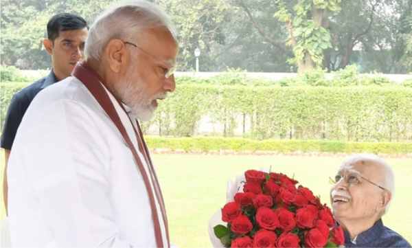 lal krishna advani to get bharat ratna congratulated by pm modi