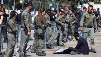 extremist religious jews entered the military base and protesting strongly