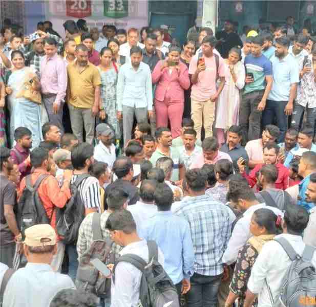 sexually abused two 4 year old girls in the school bathroom thane