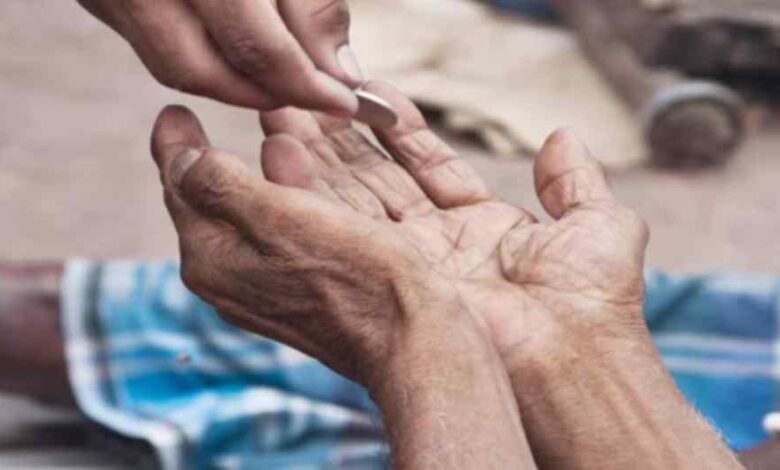 indore fir registered in indore for giving money to beggars