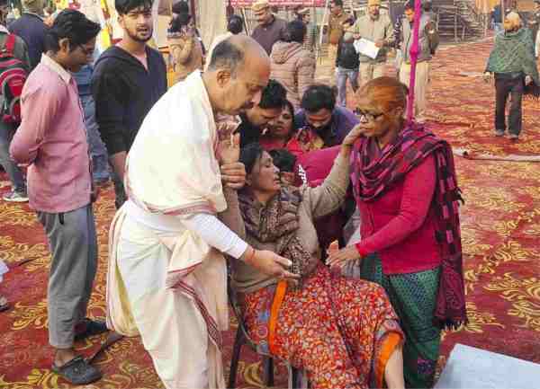 baghpat platform accident