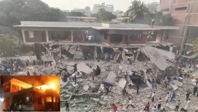 bangladeshi protesters set fire to the house of the country founded sheikh mujibur rahman