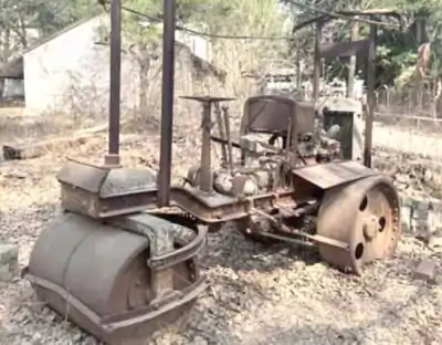 century old road roller thomas green and sons