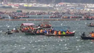 maha kumbh ₹30 crore earnings from 130 boats the truth revealed boatmen familys response
