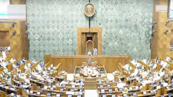 waqf amendment bill 2025 lok sabha passes amid opposition protest