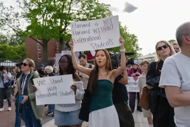 harvard foreign students crisis