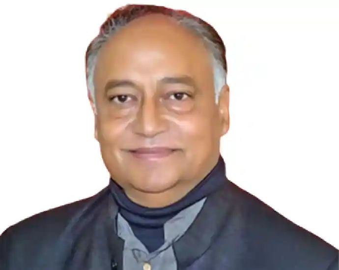 congress expels lakshman singh for anti party activities