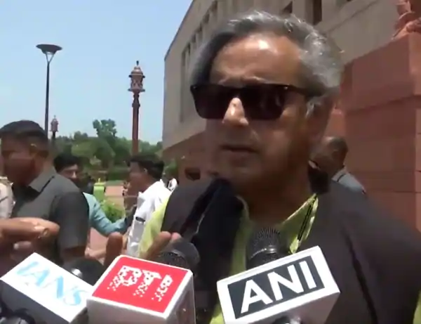 shashi tharoor trump tariff statement