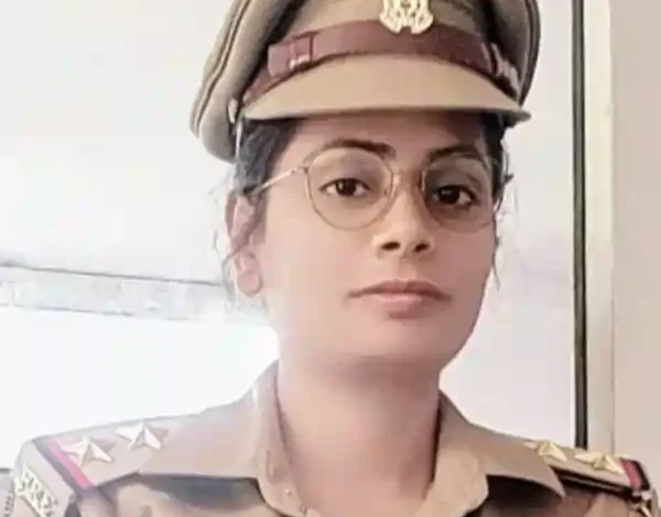 sub inspector richa ghaziabad accident