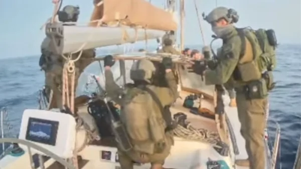 israel navy stops flotilla gaza