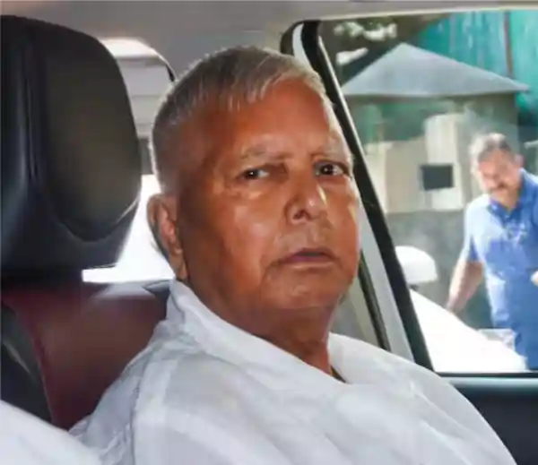lalu prasad rabri devi land for job case