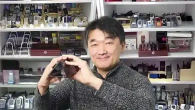 japanese journalist yasuhiro yamani foldable phone