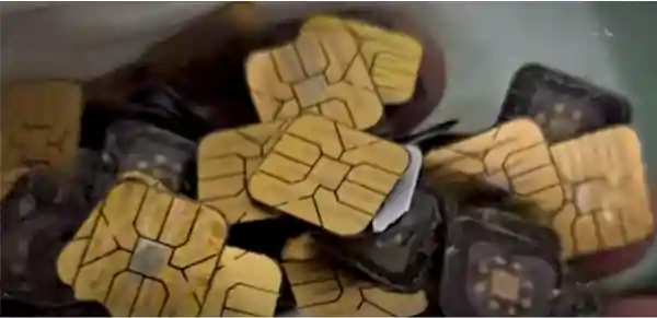 chinese man extract gold from old sim cards