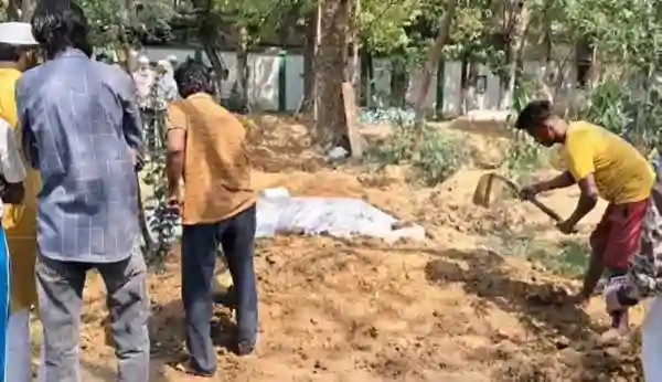 adopted daughter kills mother ranchi