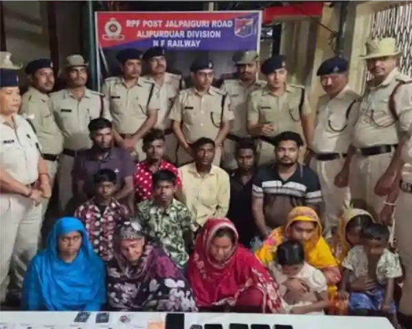 jalpaiguri arrested bangladeshi infiltrators