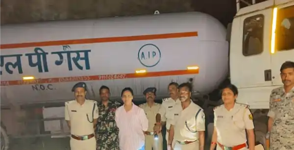 muzaffarpur lpg illegal refilling raid