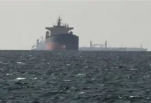 strait of hormuz oil ships crisis