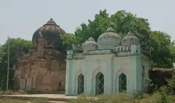 lucknow mosque pasi community dispute