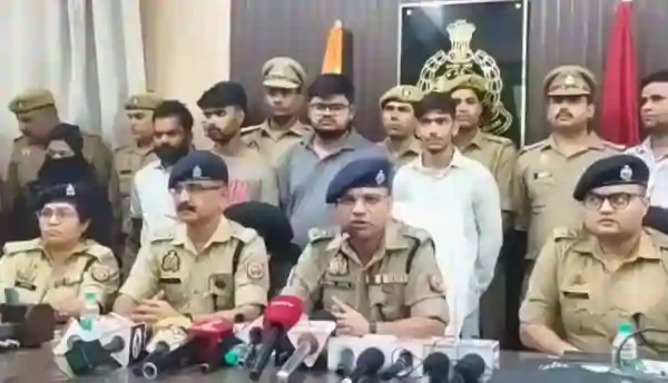moradabad dacoity case daughter boyfriend arrest