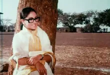 kishore kumar mera jeevan kora kagaz song story