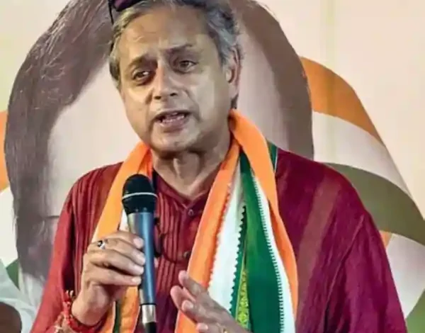 shashi tharoor vande mataram row
