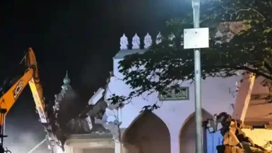 varanasi mazar mosque demolition railway land
