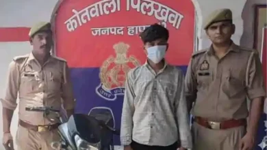 hapur police arrest accused pilkhuwa