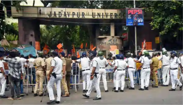 jadavpur university sfi abvp clash kolkata