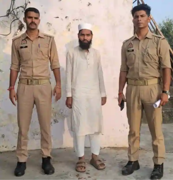 bijnor najibabad mosque azaan loudspeaker police action